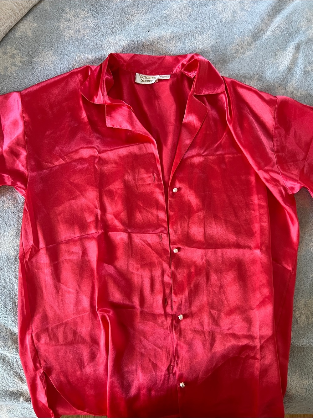 VINTAGE 1970s-1990s Gold label Victoria's Secret Red Satin Sleep Shirt